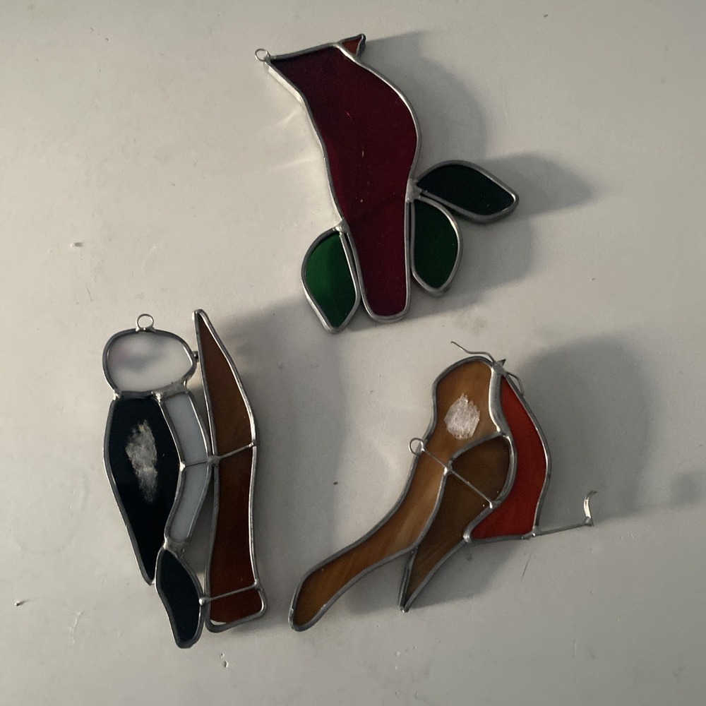 Lot of 3 Stained Glass Handcrafted Birds Cardinal Woodpecker Robin Suncatchers - Picture 6 of 12